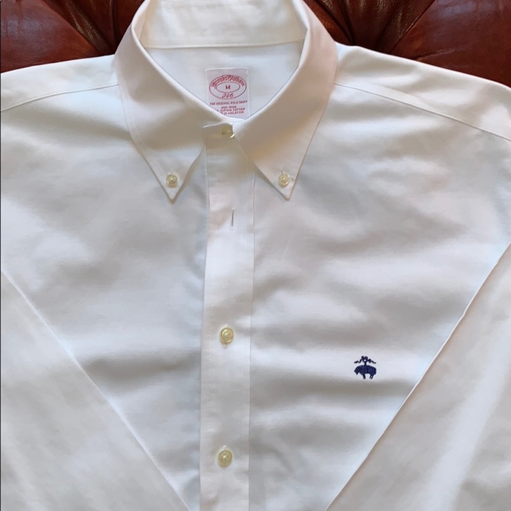 🔥BROOKS BROTHERS BUTTON DOWN DRESS SHIRT🔥